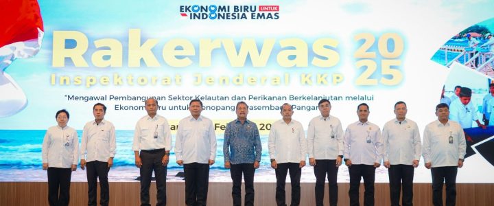Menteri Trenggono Minta Program Ekonomi Biru Diawasi Ketat Agar Tak Melenceng