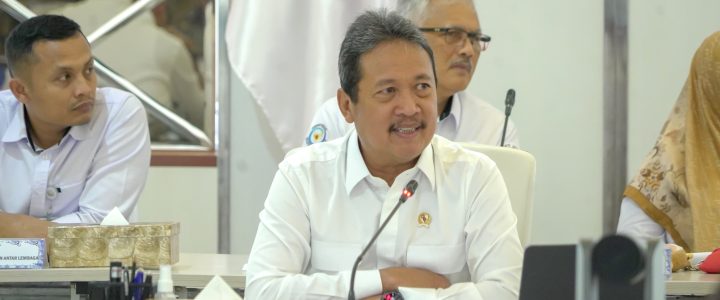 Menteri Trenggono Raih Maritime Leadership Excellence in Food Security Award